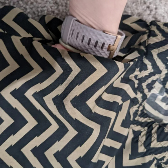 Chico's black label black and tan chevron print pants size 00 - Picture 5 of 6